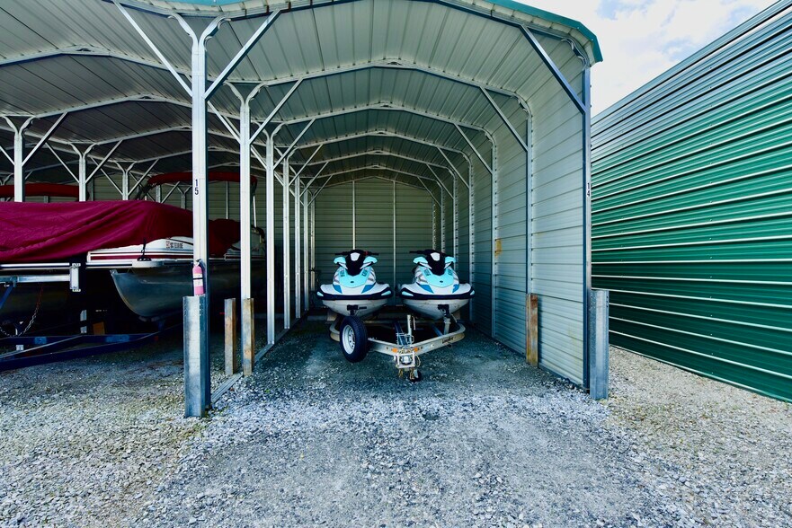 More Photos Of 187 Boone Creek Rd, Salem Specialty For Sale