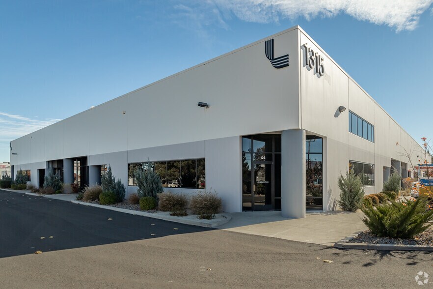 More Photos Of 1315 Greg St, Sparks Unknown For Lease