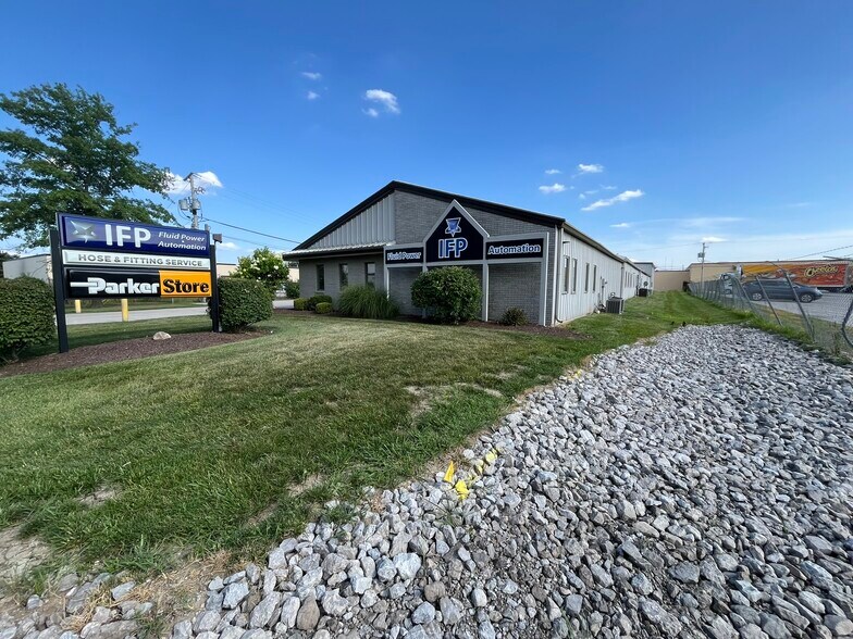 More Photos Of 3911 Merchant Rd, Fort Wayne Warehouse For Lease