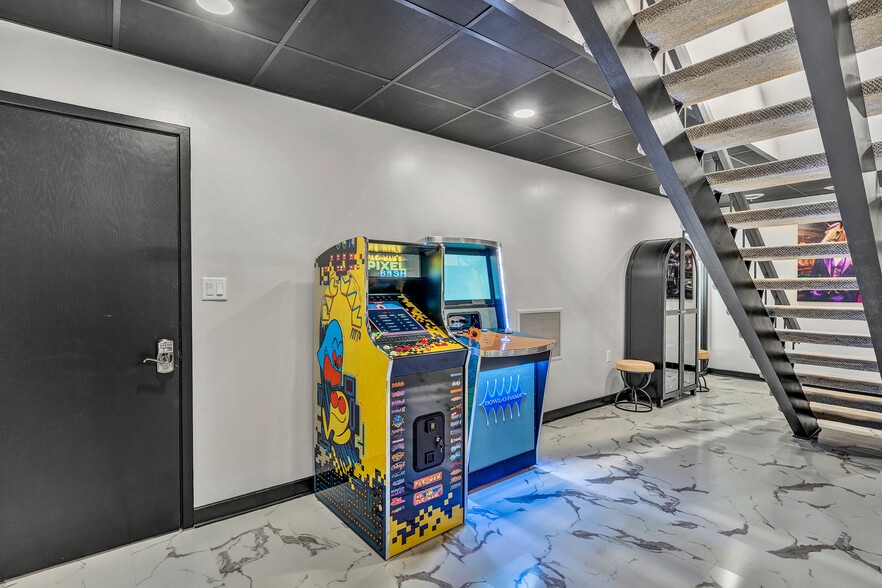 More Photos Of 750 Penn Hall Rd, Union Hall Specialty For Sale