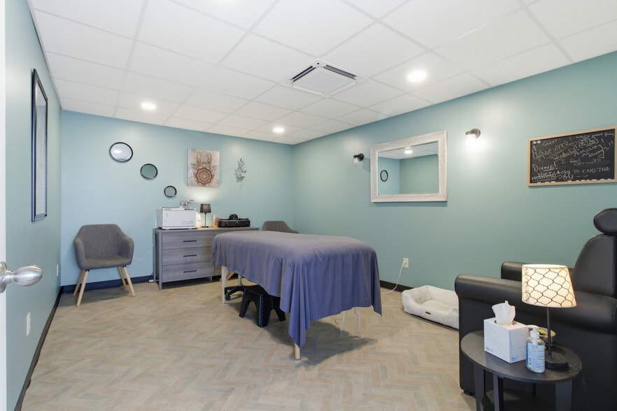 More Photos Of 1081 & 1083 Front St, Philipsburg Flex For Sale