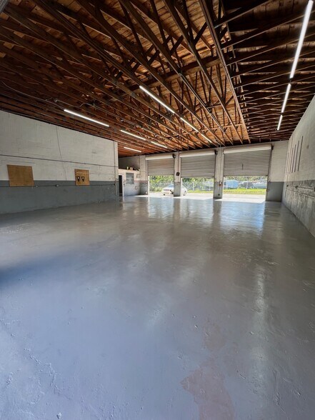 More Photos Of 7809 Clark Moody Blvd, Port Richey Warehouse For Sale