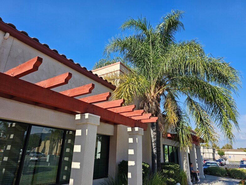 More Photos Of 31685 Redhawk Parkway, Temecula Freestanding For Sale