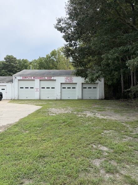More Photos Of 1741 Harpers Rd, Virginia Beach Auto Repair For Lease