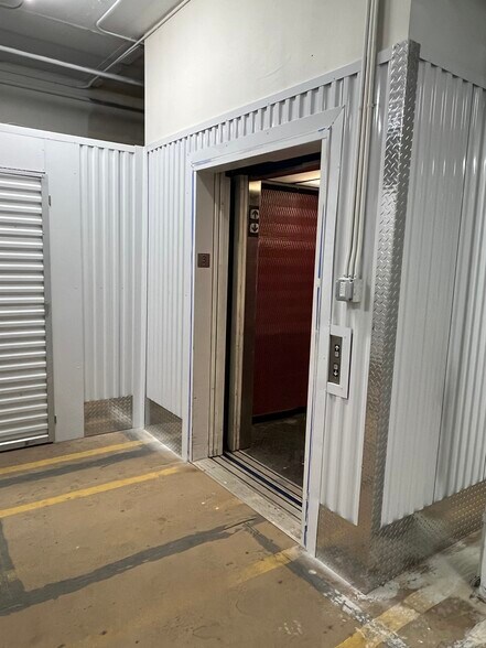 More Photos Of 517 S Wenatchee Ave, Wenatchee Self Storage For Sale