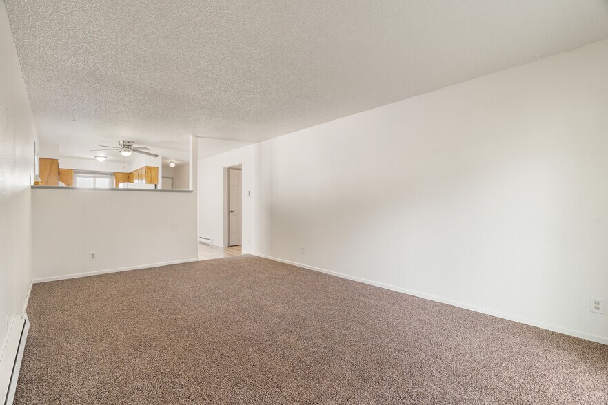 More Photos Of 110-162 NW 15th St, Gresham Apartments For Sale