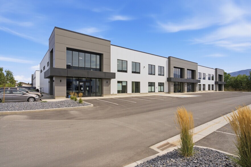 Primary Photo Of 1204 N 2000 W, Farr West Light Manufacturing For Sale