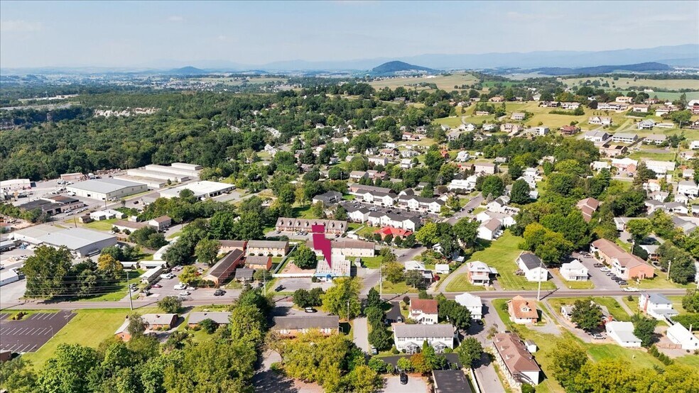 More Photos Of 991 Chicago Ave, Harrisonburg Flex For Sale