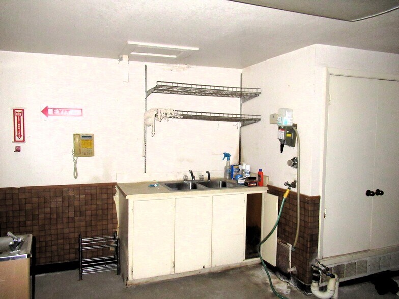 More Photos Of 4527 Stonewall St, Greenville Medical For Sale