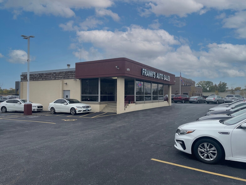 More Photos Of 127 W 162nd St, South Holland Auto Dealership For Sale