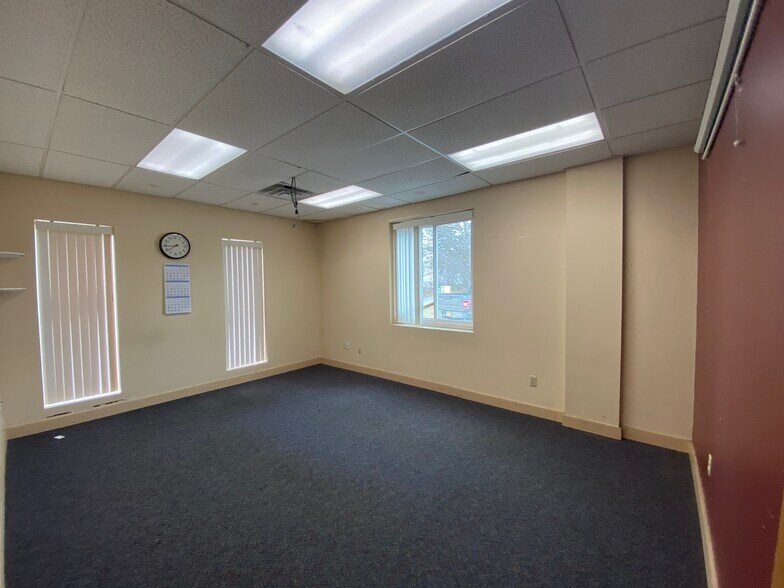 More Photos Of 113-119 Falso Dr, Syracuse Warehouse For Sale