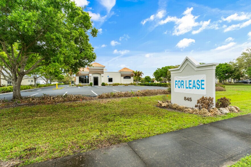 More Photos Of 845 37th Pl, Vero Beach Medical For Lease