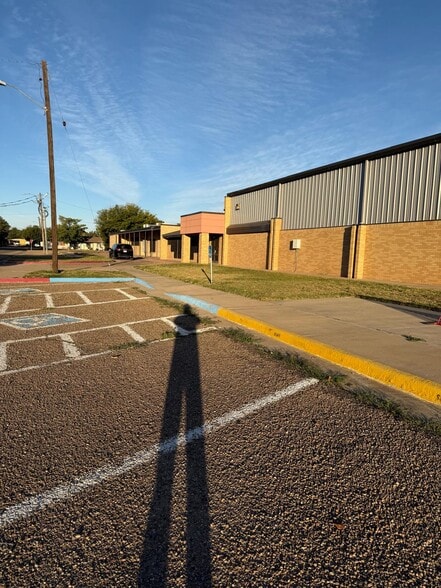 More Photos Of 300 Oak Ave, Dumas Schools For Sale