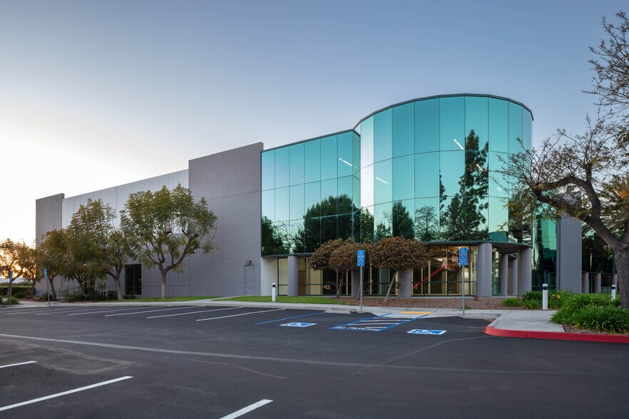 More Photos Of 2885 Loker Ave E, Carlsbad Light Manufacturing For Lease