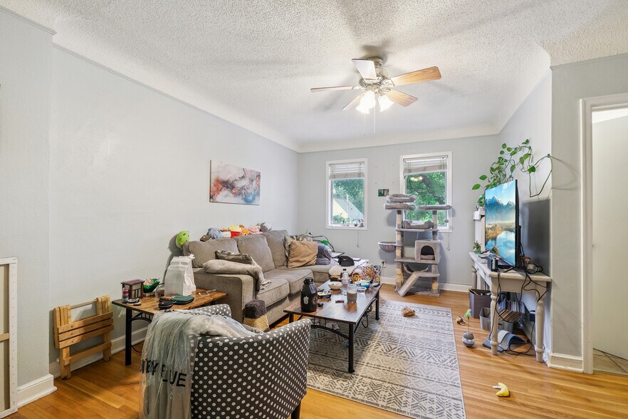 More Photos Of 1271 7th St W, Saint Paul Apartments For Sale