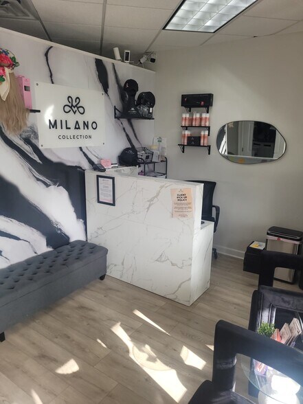 More Photos Of 3359-3399 Sheridan St, Hollywood Storefront For Lease