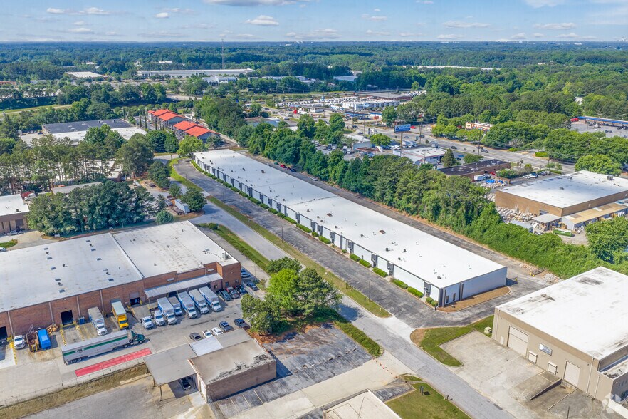 More Photos Of 1870-1908 Forge St, Tucker Distribution For Lease