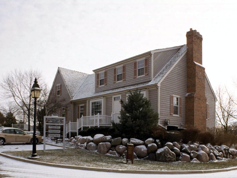 More Photos Of 1625 W Colonial Pky, Palatine Office For Lease