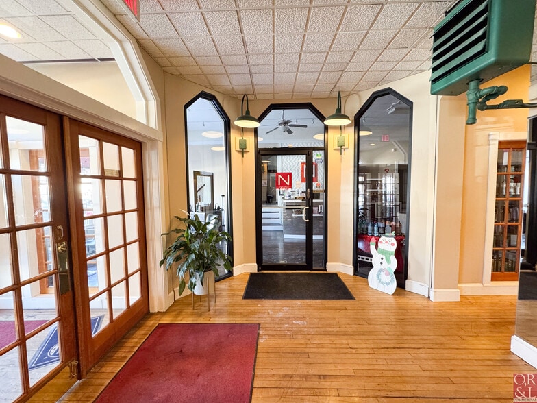 More Photos Of 33-39 N Main St, Wallingford Office For Lease