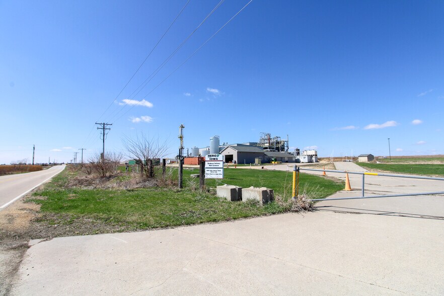 More Photos Of 5640 44th Ave S, Clinton Industrial For Sale