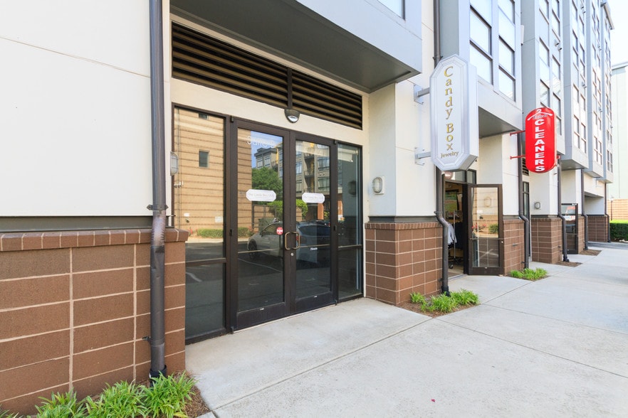 More Photos Of 810 E 7th St, Charlotte Apartments For Lease