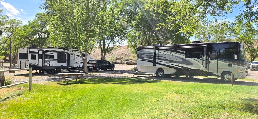 More Photos Of 204 US Highway 20 S, Thermopolis Manufactured Housing Mobile Home Park For Sale