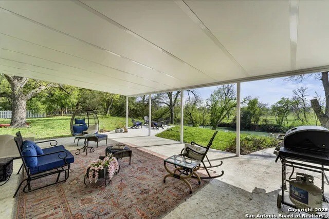 More Photos Of 105 NW River Rd, Martindale Specialty For Sale