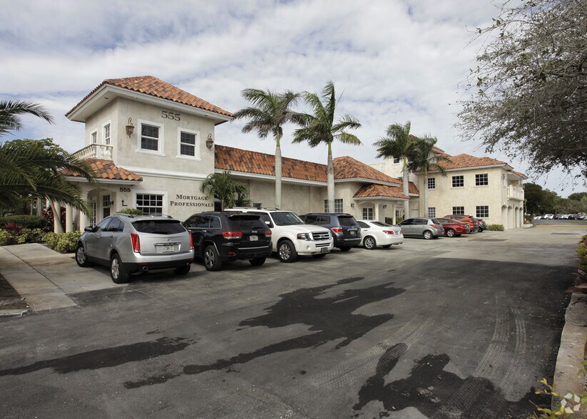 Primary Photo Of 555 S Pompano Pky, Pompano Beach Office For Lease