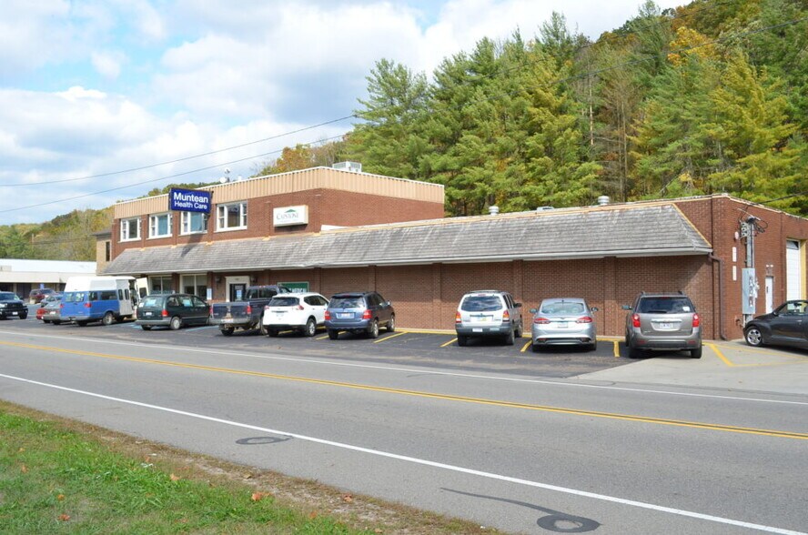 More Photos Of 141 Columbus Rd, Athens Office For Lease