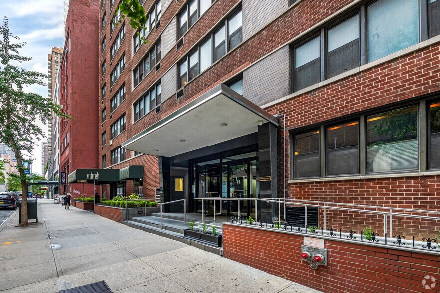 More Photos Of 220 E 54th St, New York Apartments For Lease