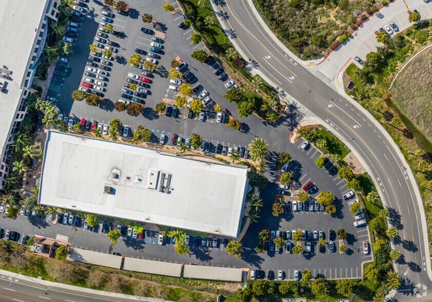 More Photos Of 2173 Salk Ave, Carlsbad Office For Lease