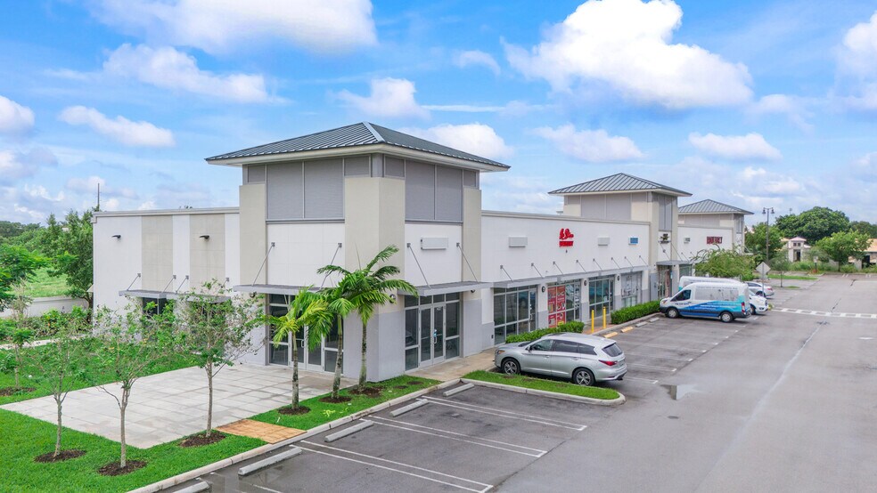 More Photos Of 1400-1420 NE 8th St, Homestead Storefront For Lease