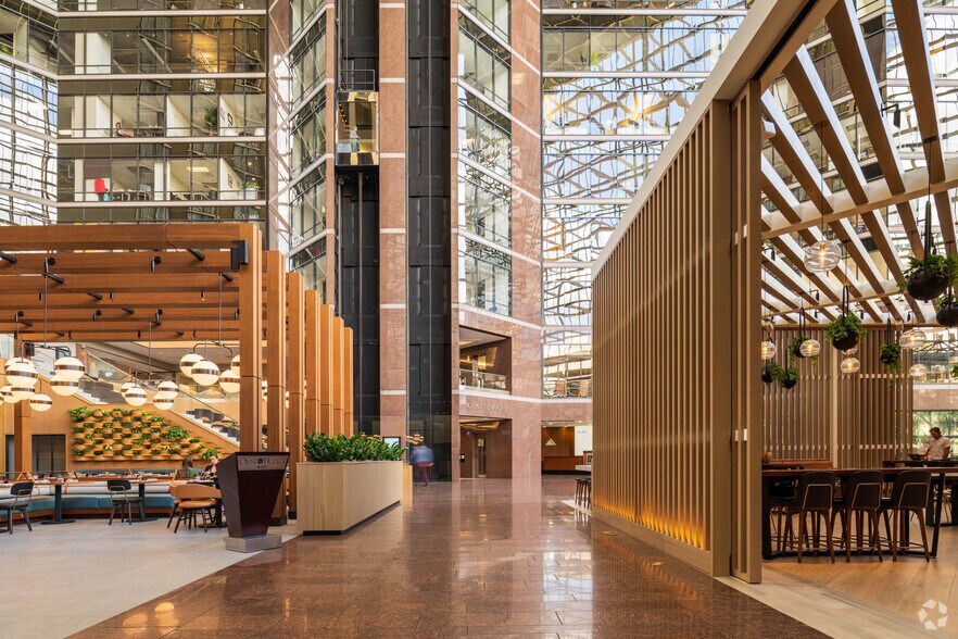 More Photos Of 701 Brazos St, Austin Office For Lease