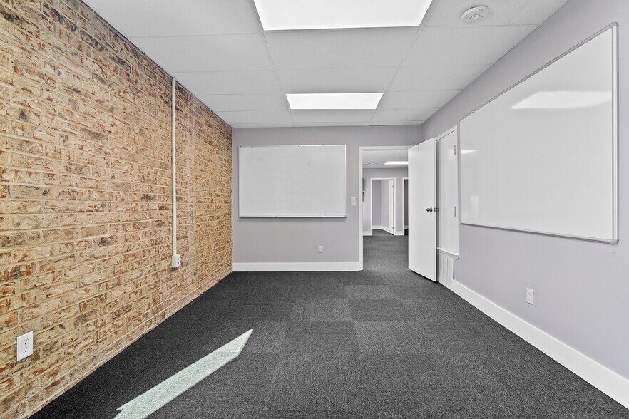 More Photos Of 2300 E 14th St, Tulsa Office For Lease