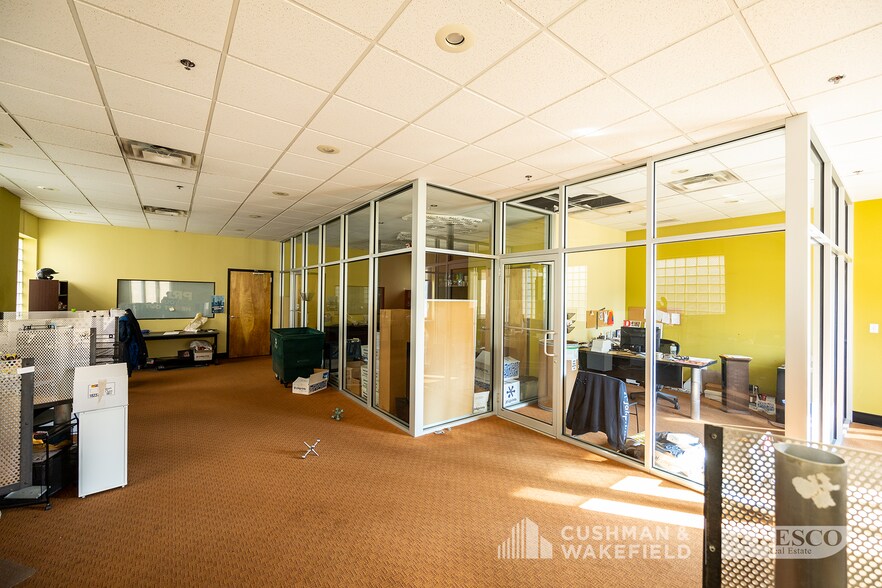 More Photos Of 3133 Chester Ave, Cleveland Manufacturing For Sale