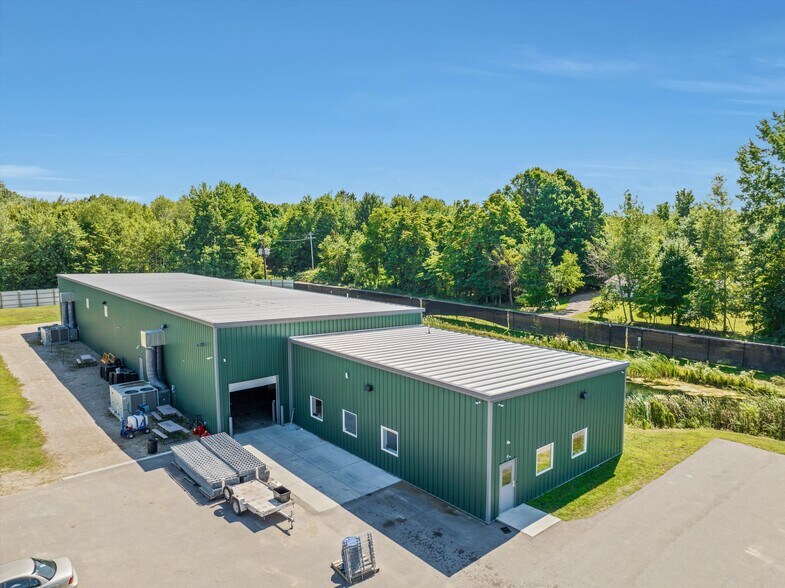 More Photos Of 186 W Howard St, Breedsville Warehouse For Sale