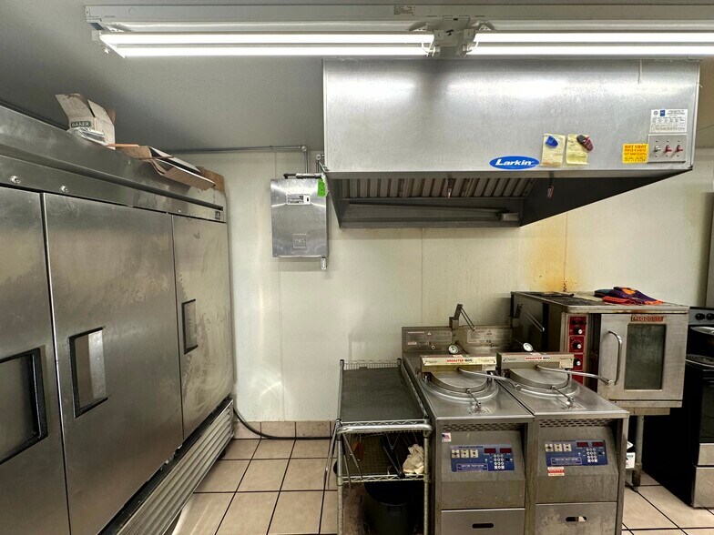 More Photos Of 812 Oklahoma ave, Okeene General Retail For Sale