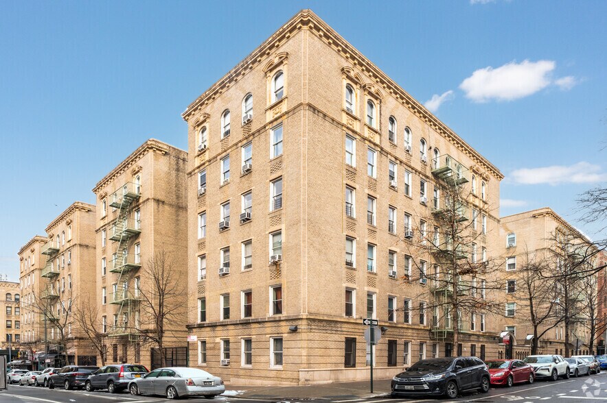 Primary Photo Of 811 Walton Ave, Bronx Apartments For Lease