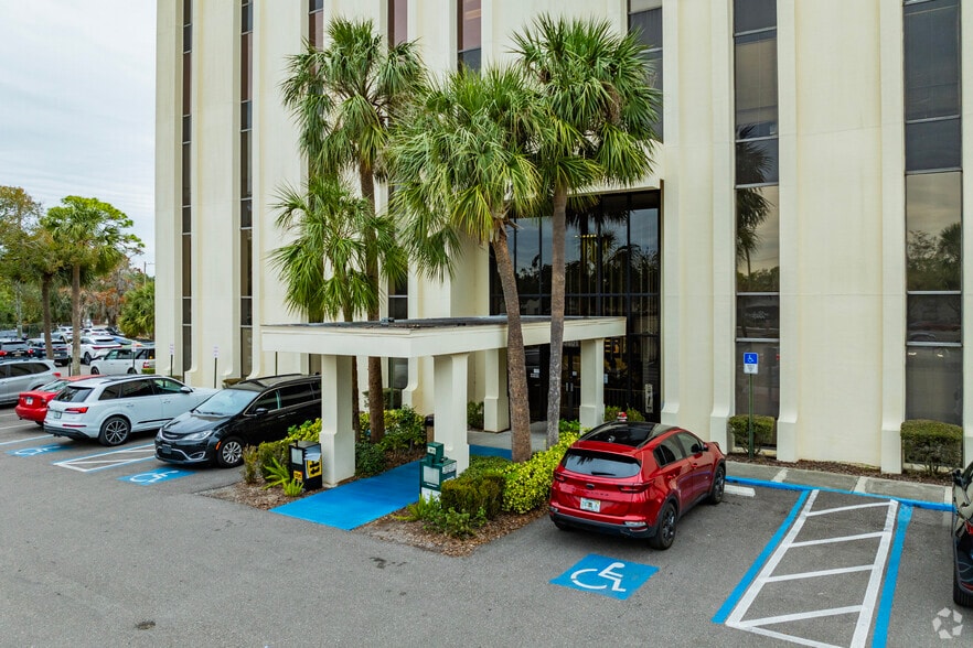 More Photos Of 13801 Bruce B Downs Blvd, Tampa Medical For Lease