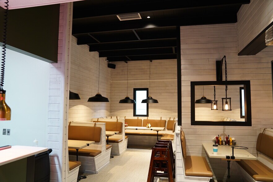 More Photos Of 120 S 1st Ave, Sandpoint Restaurant For Lease