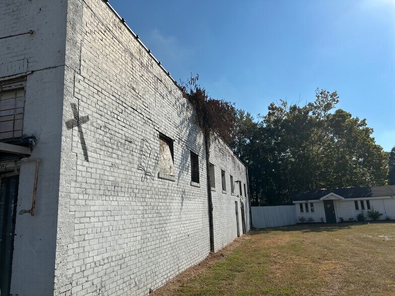 More Photos Of 710 Scenic Hwy, Baton Rouge Light Distribution For Sale