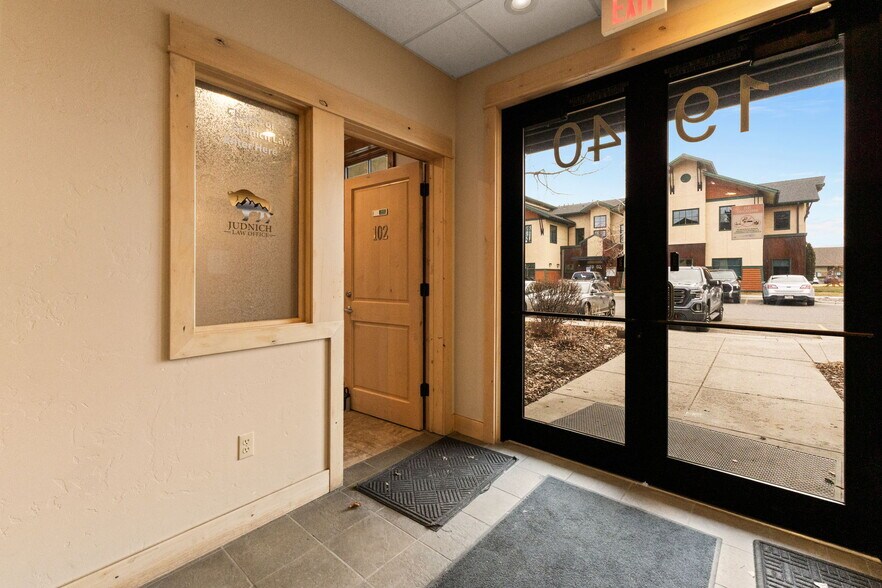 More Photos Of 1940 W Dickerson St, Bozeman Office For Sale