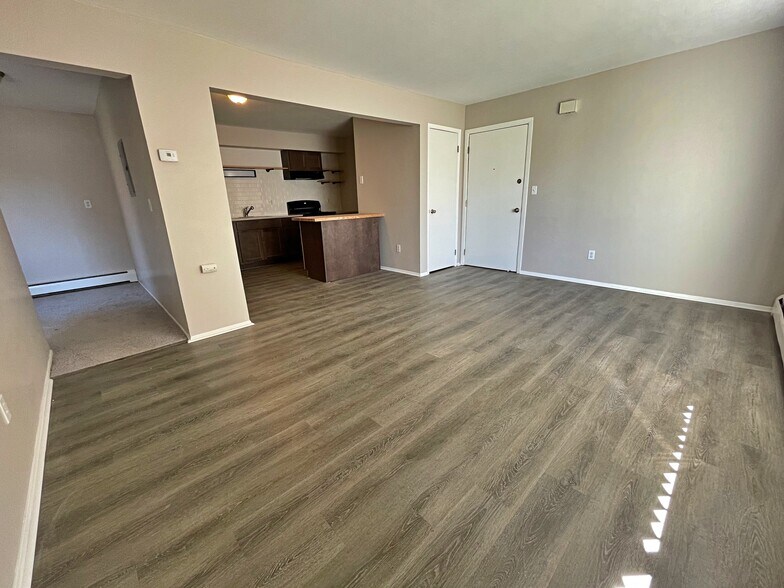 18646 Van Horn Rd, Woodhaven, MI 48183 Apartments For Sale