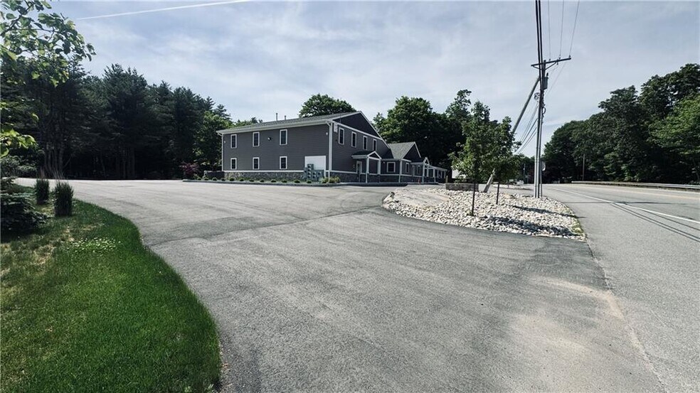 Primary Photo Of 660 Putnam Pike, Chepachet Flex For Lease