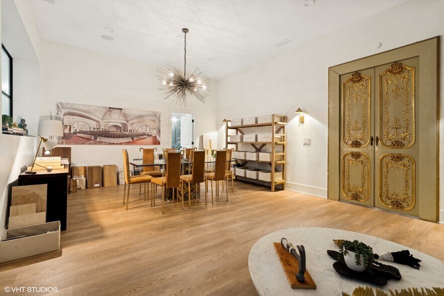 More Photos Of 2733 N Pulaski Rd, Chicago Flex For Sale