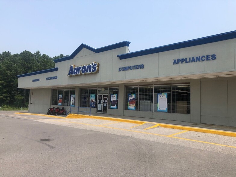 Primary Photo Of 920 N 3rd Ave, Chatsworth Storefront For Lease