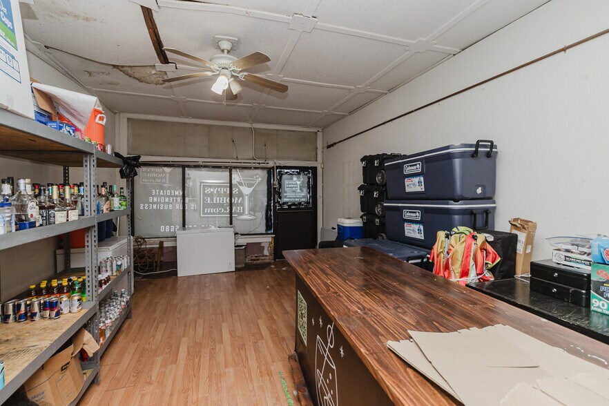 More Photos Of 3117 E 13th St, Wichita Freestanding For Sale