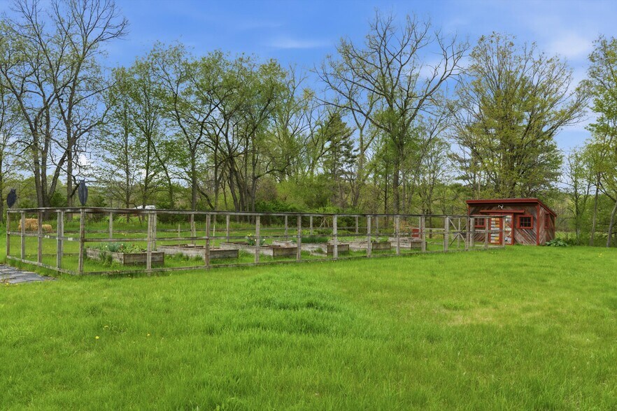 More Photos Of 1161 NY-313, Cambridge Multifamily For Sale