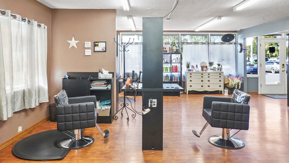 More Photos Of 702 E Main St, Othello Storefront Retail Office For Lease