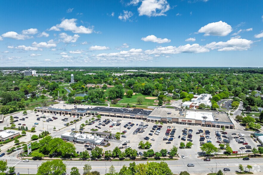 More Photos Of 3104-3266 Kirchoff Rd, Rolling Meadows General Retail For Lease